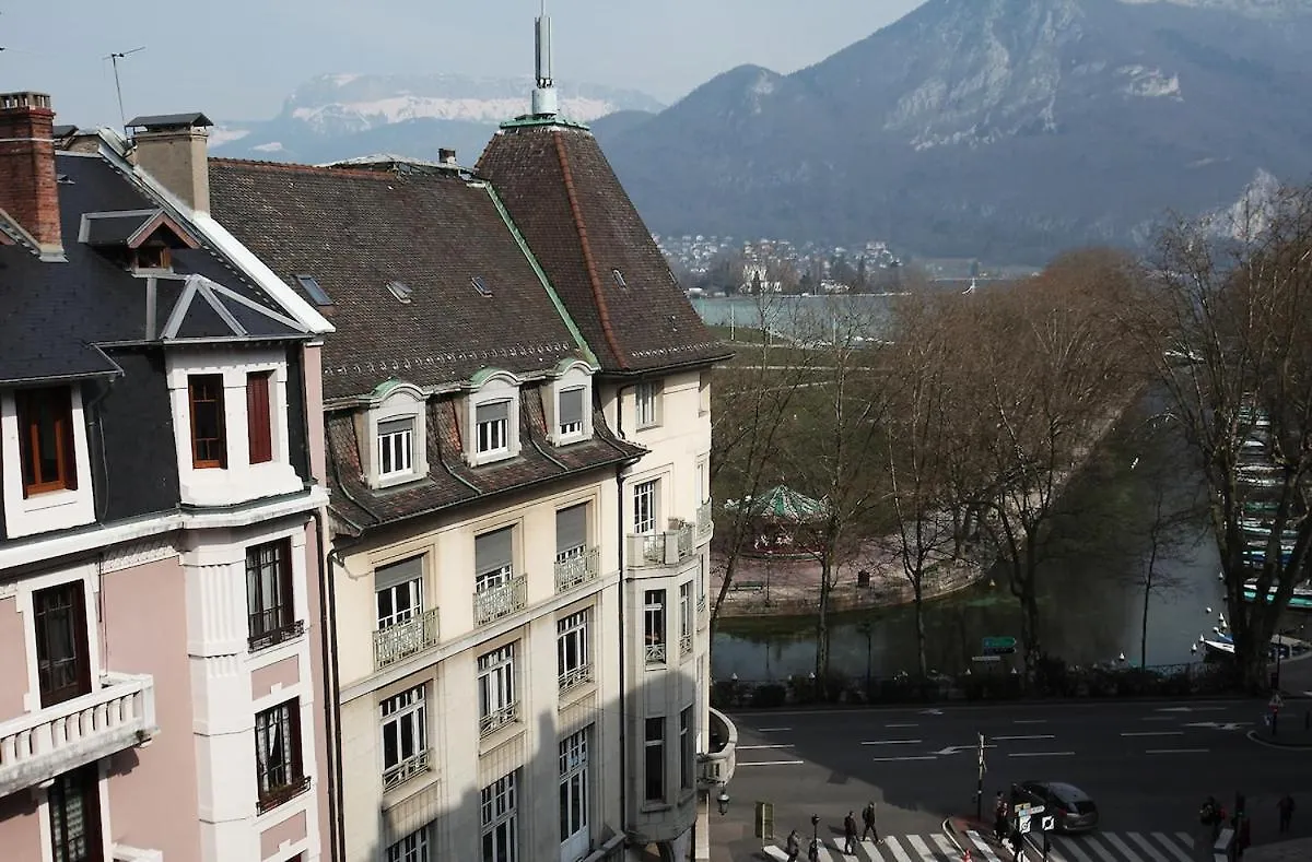 Balcon Sur Le Lac Annecy